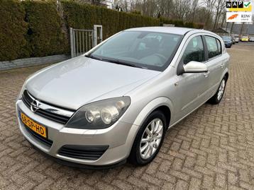 Opel Astra 1.6 5-DRS Cosmo ECC CRUISE LEDER LMV NAP beschikbaar voor biedingen