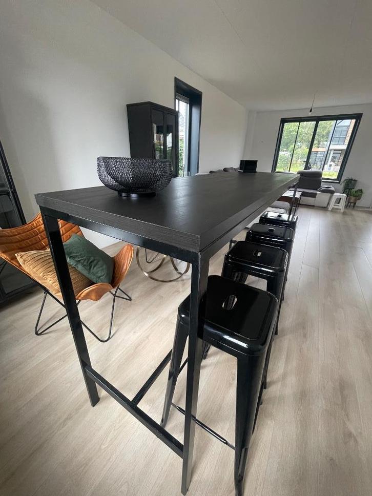 Zwarte bartafel gebruikt met barkrukken, Huis en Inrichting, Tafels | Statafels, Gebruikt, Ophalen