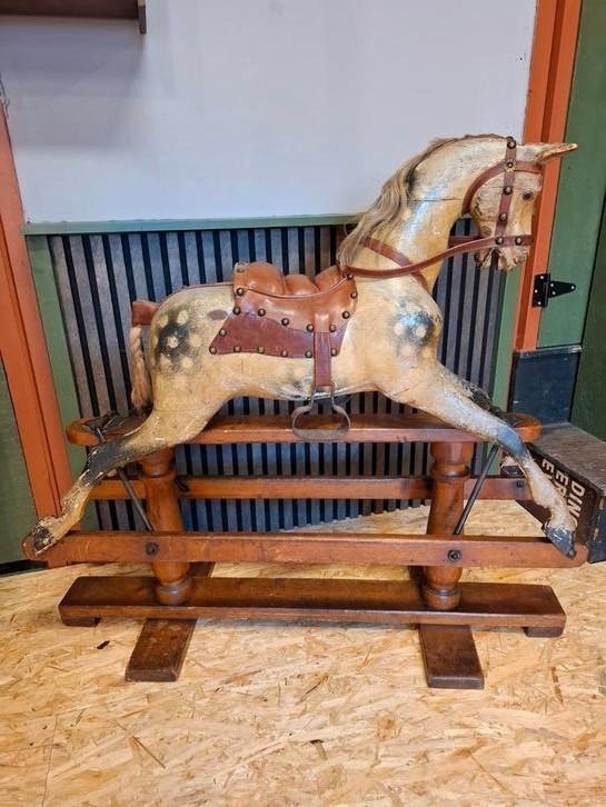 Kermis draaiorgel schommelpaard kermispaard rocking horse, Antiek en Kunst, Curiosa en Brocante, Ophalen of Verzenden