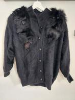 Vintage vest zwart met bontkraag - Geschatte maat 40, Kleding | Dames, Truien en Vesten, Ophalen of Verzenden, Gedragen, Maat 38/40 (M)