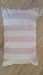 Nieuw roze gestreept kussen 60x40cm
Zacht fluwelen stofje, Ophalen of Verzenden, Nieuw, Roze, Rechthoekig