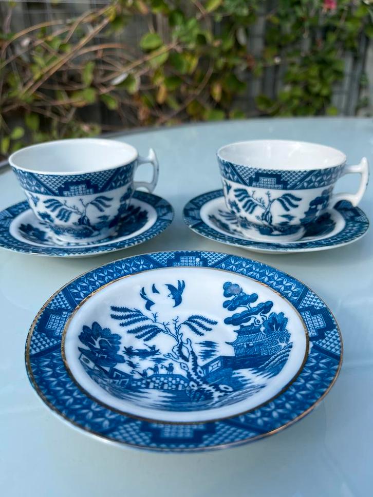 Blue Willow Kopjes en Schotels - Handgeschilderd, Antiek en Kunst, Antiek | Servies compleet, Ophalen