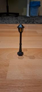 Kerstpoppetjes lantaarnpaal voor kerstdorp, Ophalen, Zo goed als nieuw