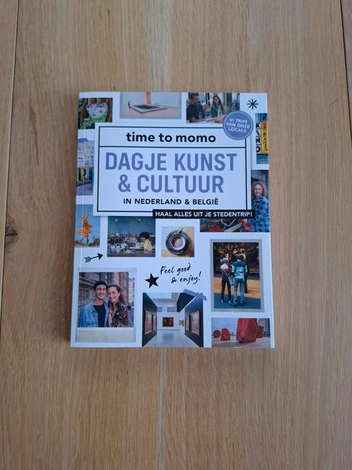 Time To Momo - Dagje kunst & cultuur, Boeken, Overige Boeken, Zo goed als nieuw, Ophalen of Verzenden