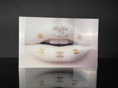 COCO CHANEL Lip plexiglass schilderij, Huis en Inrichting, Woonaccessoires | Schilderijen, Tekeningen en Foto's, Nieuw, Schilderij