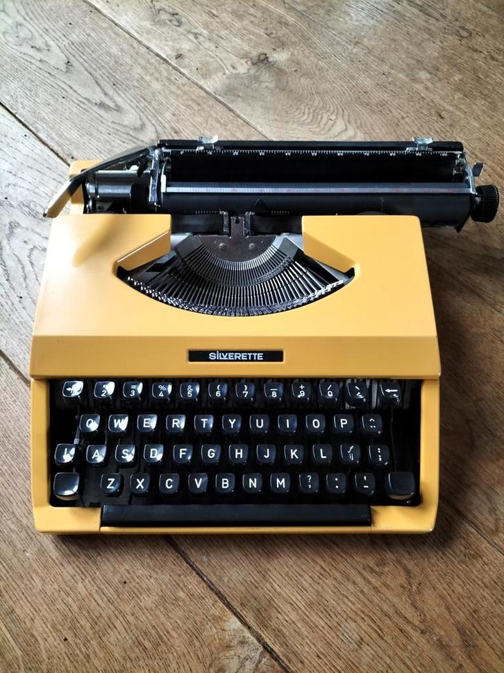 Typemachine Silverette (silver Seiko CO., LTD), Diversen, Typemachines, Ophalen of Verzenden