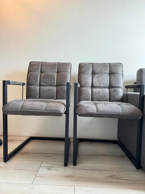 4 Comfortabele Eetkamerstoelen, Huis en Inrichting, Stoelen, Zo goed als nieuw, Vier, Stof, Zwart, Ophalen of Verzenden