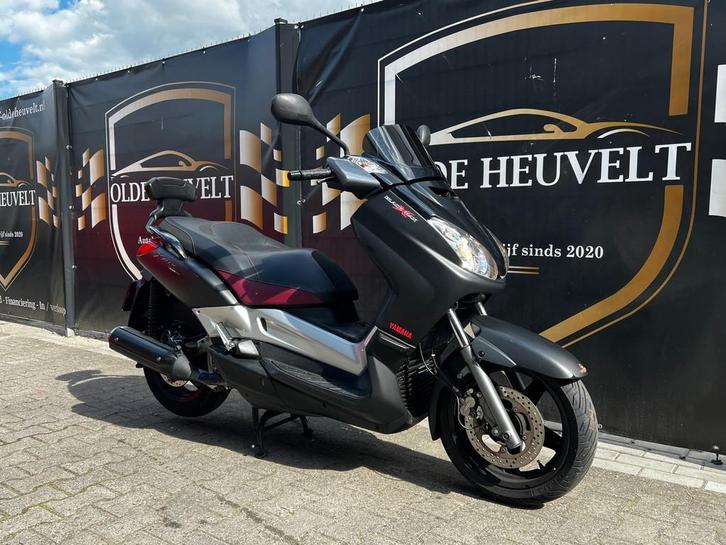 Yamaha Scooter 250R X-Max Black edition, Motoren, Motoren | Yamaha, Bedrijf, Scooter, 12 t/m 35 kW, Handvatverwarming, Sportuitlaat