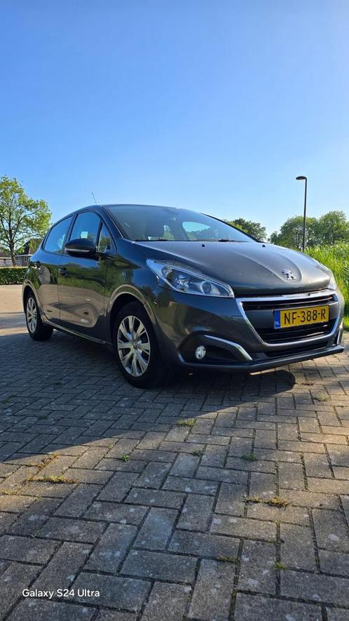 Peugeot 208 1.6 HDI 73KW 5-D 2017 Grijs, Auto's, Peugeot, Particulier, Diesel, B, Hatchback, Handgeschakeld, Origineel Nederlands