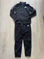 Nike trainingspak maat 146-156 12/13 years, Jongen of Meisje, Sport- of Zwemkleding, Ophalen of Verzenden, Zo goed als nieuw