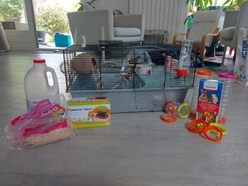 Ferplast Hamsterkooi met heel veel extra's  beschikbaar voor biedingen