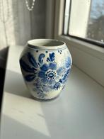 Delfts Blauw Vaasje - Handgeschilderd, Antiek en Kunst, Ophalen of Verzenden