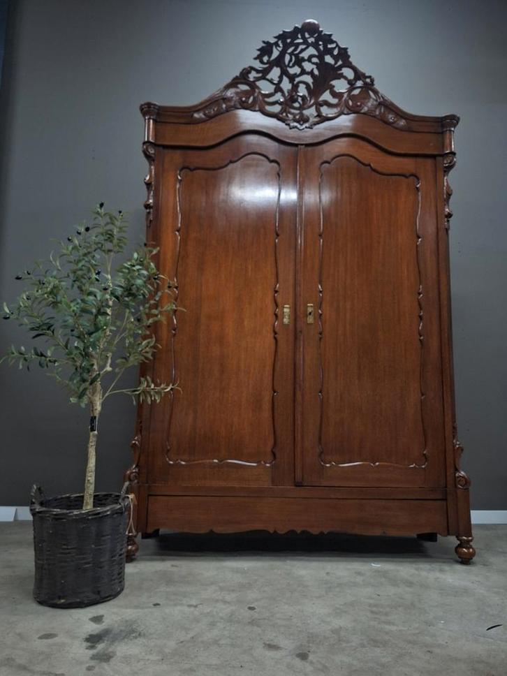 Grote biedermeier kuifkast linnenkast kledingkast, Antiek en Kunst, Antiek | Meubels | Kasten, Ophalen of Verzenden