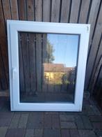 Kunststof draai kiepraam, dubbelglas raam 118 x 101, Doe-het-zelf en Verbouw, Kozijnen en Schuifpuien, Kunststof, Raamkozijn, Zo goed als nieuw