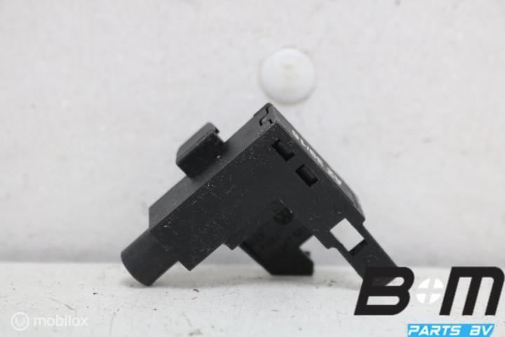 Schakelaar handrem VW Caddy 1J0947561, Auto-onderdelen, Dashboard en Schakelaars, Gebruikt