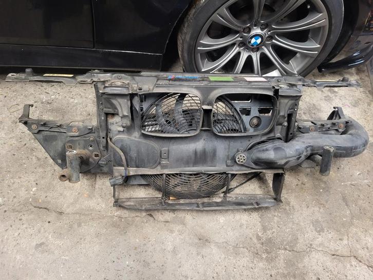 Tekoop bmw e39 front, Auto-onderdelen, Carrosserie en Plaatwerk, Deur, BMW, Voor, Gebruikt, Ophalen