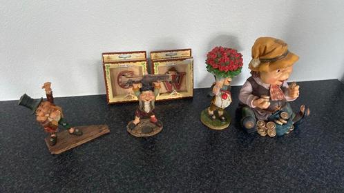 Volk van Laaf (4 beelden en de leters WC), Verzamelen, Poppenhuizen en Toebehoren, Zo goed als nieuw, Poppenhuis, Ophalen of Verzenden