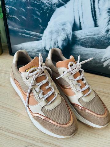 Bullboxer sneakers maat 40 beschikbaar voor biedingen
