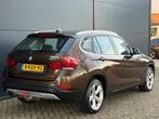 BMW X1 SDrive20i Executive NAVI CLIMA CRUISE TREKHAAK, Auto's, BMW, 4 cilinders, Bruin, Parkeersensor, Origineel Nederlands