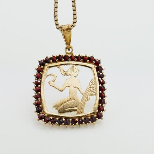 Verguld zilveren sterrenbeeldhanger Maagd met granaatjes, Sieraden, Tassen en Uiterlijk, Kettinghangers, Zo goed als nieuw, Zilver