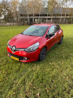 Renault Clio 0.9 TCE 66KW 5-DRS 2013 Rood, Auto's, Renault, Voorwielaandrijving, 898 cc, Stof, Zwart