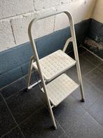 Gebruikt huishoudtrapje, Doe-het-zelf en Verbouw, Ladders en Trappen, Ophalen, Zo goed als nieuw, Minder dan 2 meter
