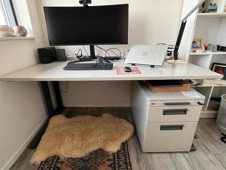 Bureau incl ladeblok GRATIS, Huis en Inrichting, Bureaus, Gebruikt, In hoogte verstelbaar, Ophalen