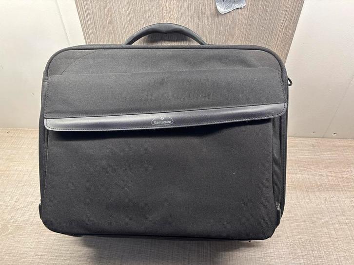Samsonite Aktetas - Laptop Tas gratis afhalen., Computers en Software, Laptoptassen, Zo goed als nieuw, Aktetas, 15 inch, Ophalen of Verzenden
