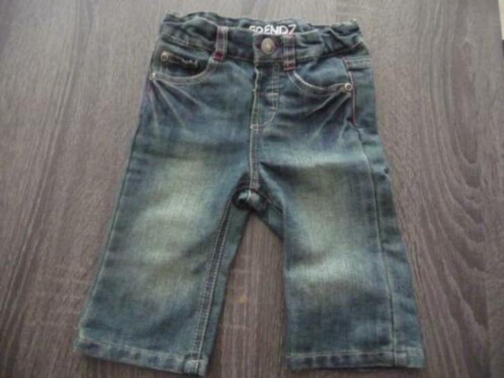mooi Spijkerbroekje mt 68 (qwe), Kinderen en Baby's, Babykleding | Maat 68, Zo goed als nieuw, Jongetje, Broekje, Ophalen of Verzenden