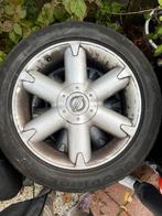 Nissan velgen met winterbanden 235 / 50R18, Ophalen, Zo goed als nieuw
