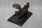 Antieke perforator in goede staat, Ophalen of Verzenden