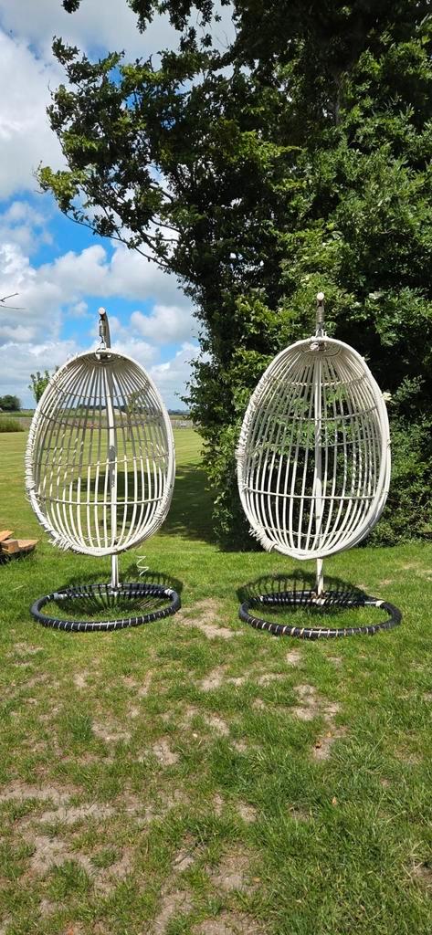 Hangstoelen met steunen, Tuin en Terras, Tuinstoelen, Gebruikt, Rotan, Ophalen