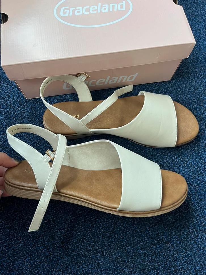 New sandals 42-42,5, Kleding | Dames, Schoenen, Nieuw, Ophalen of Verzenden