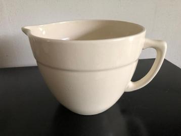 Schenkkan aardewerk, creme. Nieuw.  beschikbaar voor biedingen