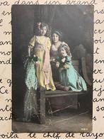 Moeder met dochters (ME), Ophalen of Verzenden, Voor 1920, Gelopen, Kinderen