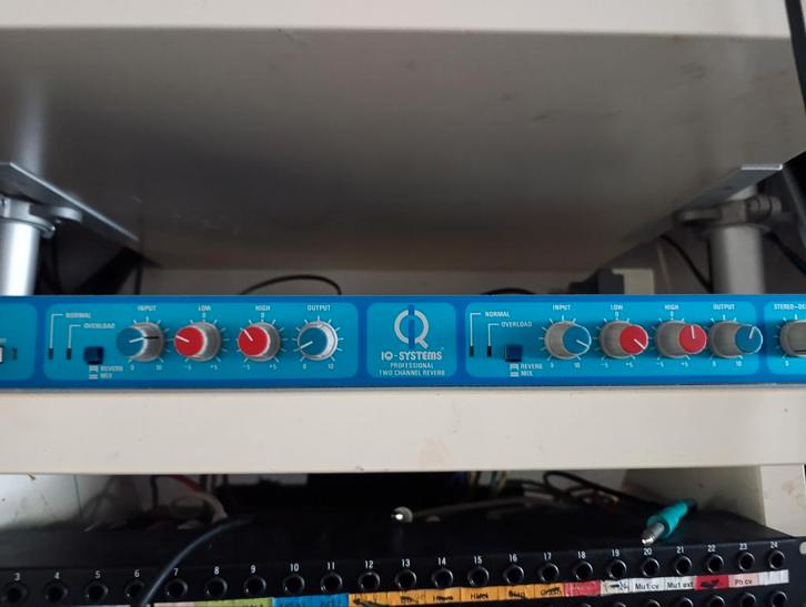 IQ Systems Stereo Spring Reverb - Vintage Dutch Reverb, Muziek en Instrumenten, Effecten, Gebruikt, Ophalen of Verzenden