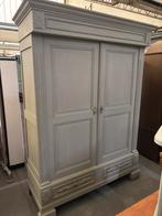 Brocante buffetkast / kast / kledingkast, Ophalen, Studio Larilo, Studiolarilo@gmail.com, Sportstraat 6 Kerkrade