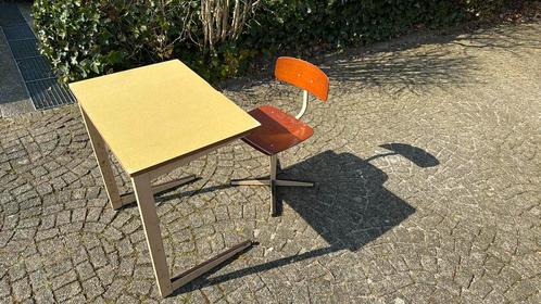 4 setjes kindertafel met stoel, Kinderen en Baby's, Kinderkamer | Tafels en Stoelen, Gebruikt, Tafel(s) en Stoel(en), Ophalen