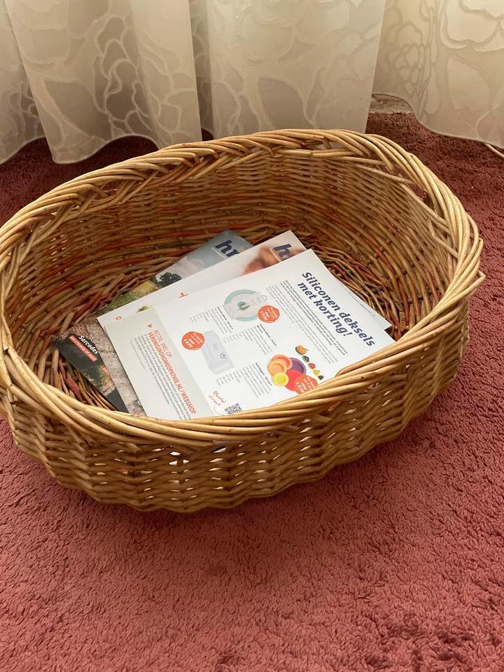 Rieten Mand - Ovaal, Huis en Inrichting, Woonaccessoires | Schalen en Manden, Gebruikt, Mand, Ovaal, Riet, Ophalen