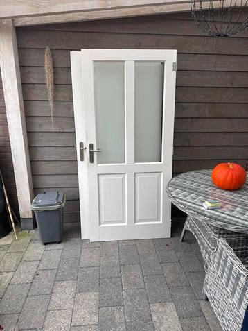 Witte Binnendeur met Glas beschikbaar voor biedingen