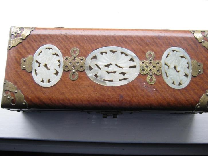 Antieke Sieraden  Mahonie Doos m.Parlemoer en Koperen beslag, Antiek en Kunst, Antiek | Woonaccessoires, Verzenden