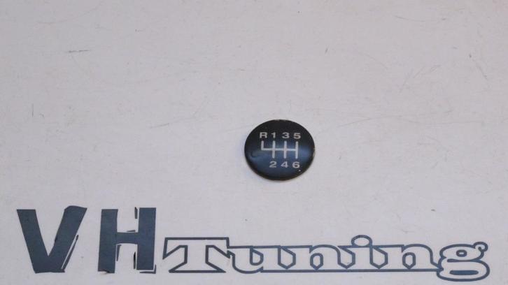 3D logo versnellingspook aanduiding 30mm 6 versnellingen, Auto diversen, Tuning en Styling, Ophalen of Verzenden
