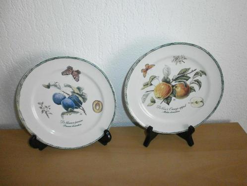 Janneke Brinkman 2 Botania gebaksbordjes pruim en appel, Huis en Inrichting, Keuken | Servies, Zo goed als nieuw, Bord(en), Overige stijlen