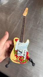 Jimmy Page Dragon Fender Telecaster miniatuur, Ophalen of Verzenden, Zo goed als nieuw, Pop, Beeldje of Miniatuur