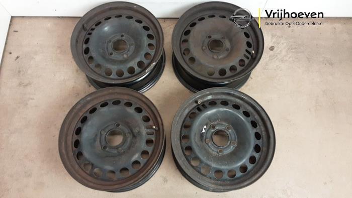 Velgen set van een Opel Astra (Astra H 04-), Auto-onderdelen, Banden en Velgen, Personenwagen, Gebruikt, 3 maanden garantie, Ophalen of Verzenden