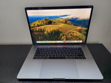 Krachtige Apple MacBook Pro i9  TouchBar 16GB beschikbaar voor biedingen