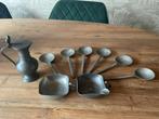 9-delige Tinnen set. 90%Tin. Kannetje, lepels en bakjes, Antiek en Kunst, Antiek | Tin, Ophalen of Verzenden