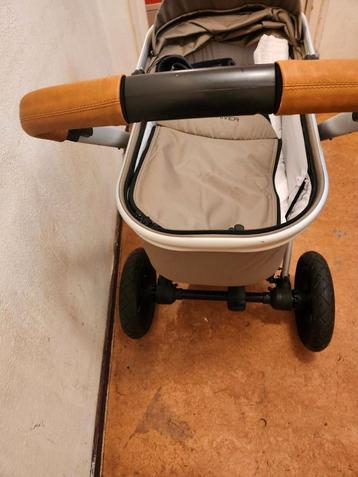 Kinderwagen  beschikbaar voor biedingen