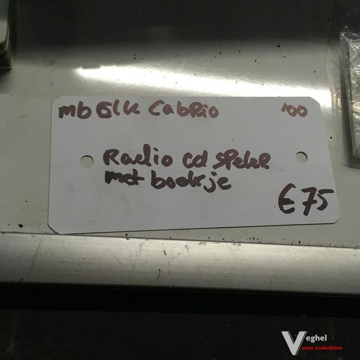 Mercedes CLK  Cabrio   2000   Radio Cd speler met boekje, Auto diversen, Autoradio's, Ophalen of Verzenden