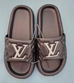 Zwarte slippers maat 38/39 nieuw, Slippers, Zwart, Nieuw, Ophalen of Verzenden